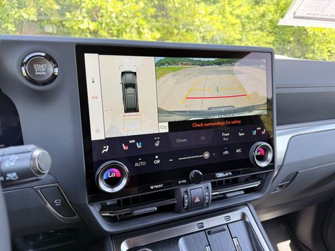 Used 2026 Lexus GX 550 AWD/4WD image 40