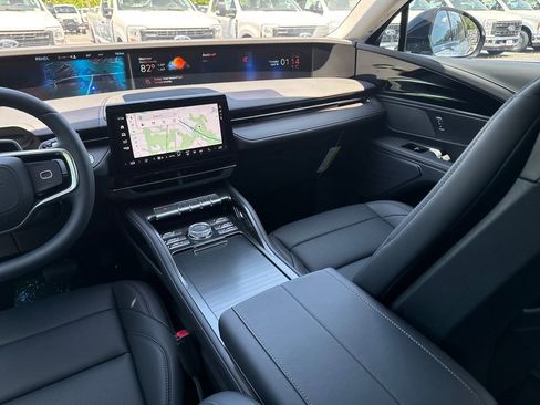 New 2026 Lincoln Nautilus Premier image 30