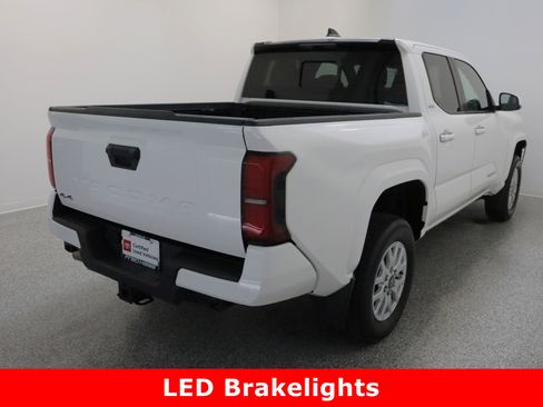 Certified 2024 Toyota Tacoma SR5 image 7