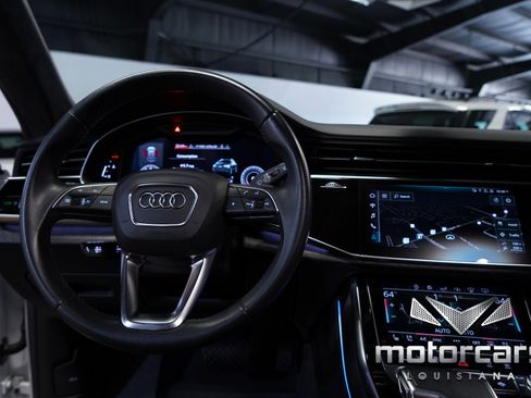 Used 2020 Audi Q8 Prestige image 34