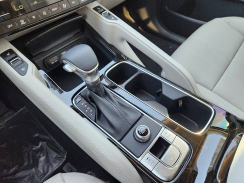 New 2025 Kia Telluride EX w/ EX Captain's Chair Package image 15