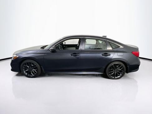 Used 2022 Honda Civic Touring image 8