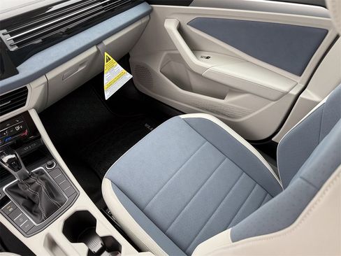 New 2026 Volkswagen Jetta SE image 27