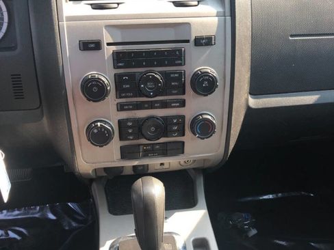 Used 2012 Ford Escape XLT image 12
