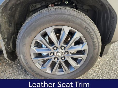 Used 2026 Toyota Land Cruiser w/ Premium Package AWD/4WD image 21
