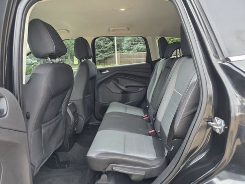 Used 2015 Ford Escape SE FWD image 17