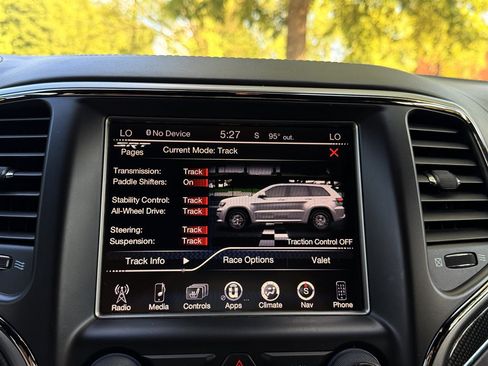 Used 2017 Jeep Grand Cherokee SRT AWD/4WD image 25
