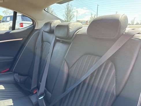 Used 2022 Genesis G70 2.0T w/ Prestige Package image 12