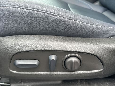 Used 2023 Chevrolet Blazer RS w/ Driver Confidence II Package image 13