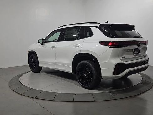 New 2026 Volkswagen Tiguan SE R-Line image 3