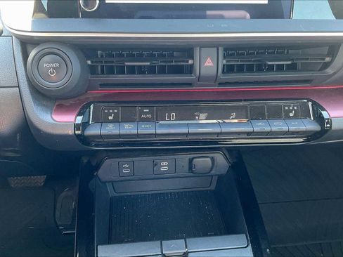 Used 2024 Toyota Prius Prime image 32