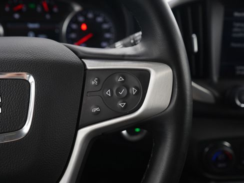 Used 2024 GMC Terrain SLT w/ Elevation Edition image 26