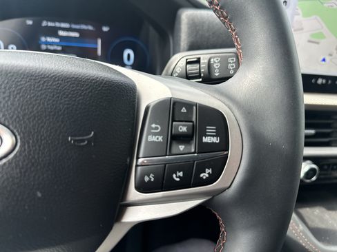 Used 2026 Ford Explorer Active AWD/4WD image 25