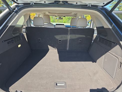 Certified 2022 Lincoln Nautilus Reserve image 12