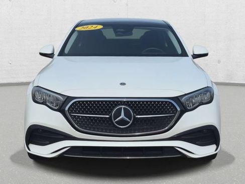 Used 2024 Mercedes-Benz E 350 4MATIC Sedan image 2