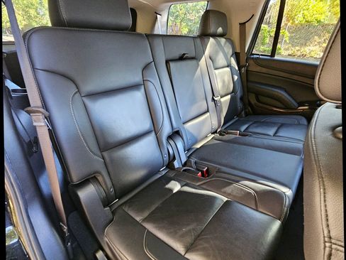 Used 2019 Chevrolet Tahoe LT image 29