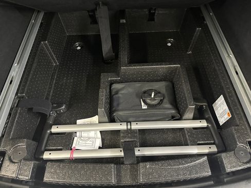 Certified 2022 Cadillac XT5 Premium Luxury w/ LPO, Floor Liner Package image 25
