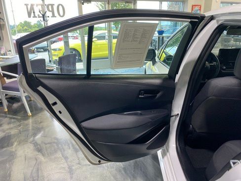 Used 2024 Toyota Corolla LE FWD image 13