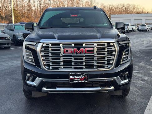 Used 2025 GMC Yukon XL Denali image 12