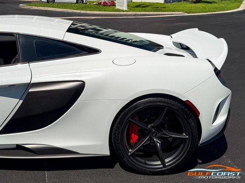 Used 2016 McLaren 675LT image 45