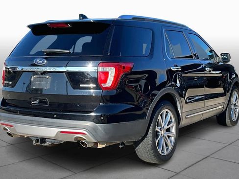 Used 2016 Ford Explorer Limited image 12