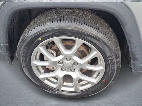 Certified 2022 Jeep Compass Latitude image 7