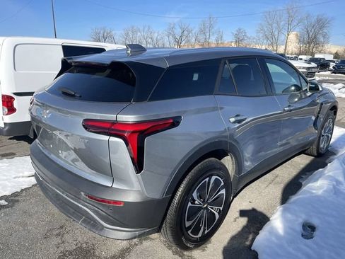 Used 2025 Chevrolet Blazer EV LT AWD/4WD image 11