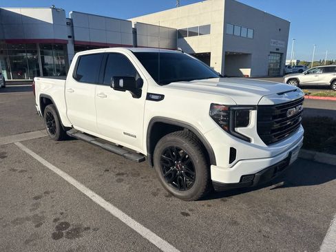 Used 2022 GMC Sierra 1500 Elevation w/ Elevation Premium Package AWD/4WD image 8