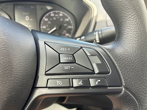 Used 2024 Nissan Altima 2.5 S FWD image 25