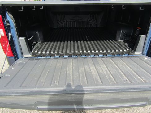 Used 2023 Chevrolet Silverado 1500 LT image 12