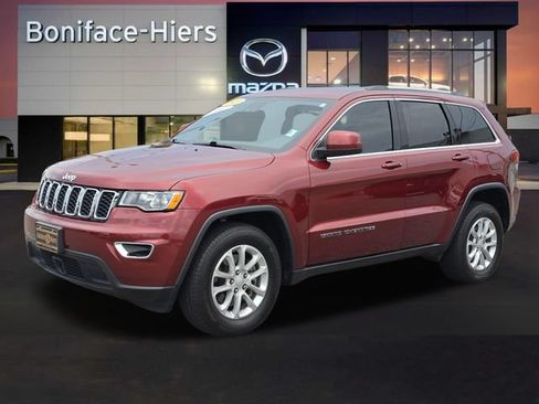 Used 2021 Jeep Grand Cherokee Laredo X AWD/4WD image 2