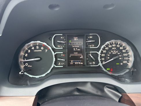 Used 2020 Toyota Tundra Limited w/ Limited Premium Package AWD/4WD image 14