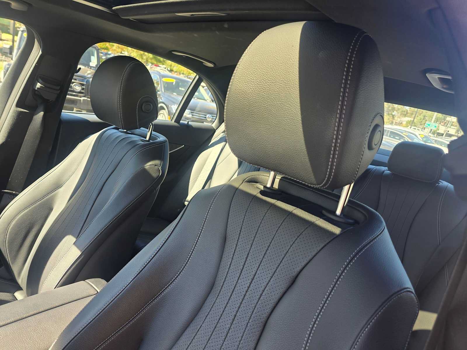 Used 2023 Mercedes-Benz E 350 4MATIC Sedan image 23