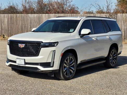 Used 2021 Cadillac Escalade Sport image 3