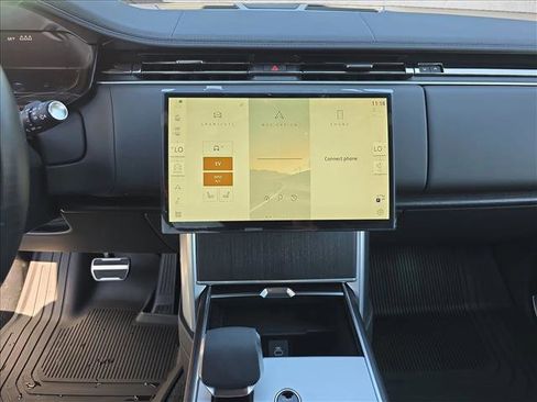 New 2025 Land Rover Range Rover SE image 21