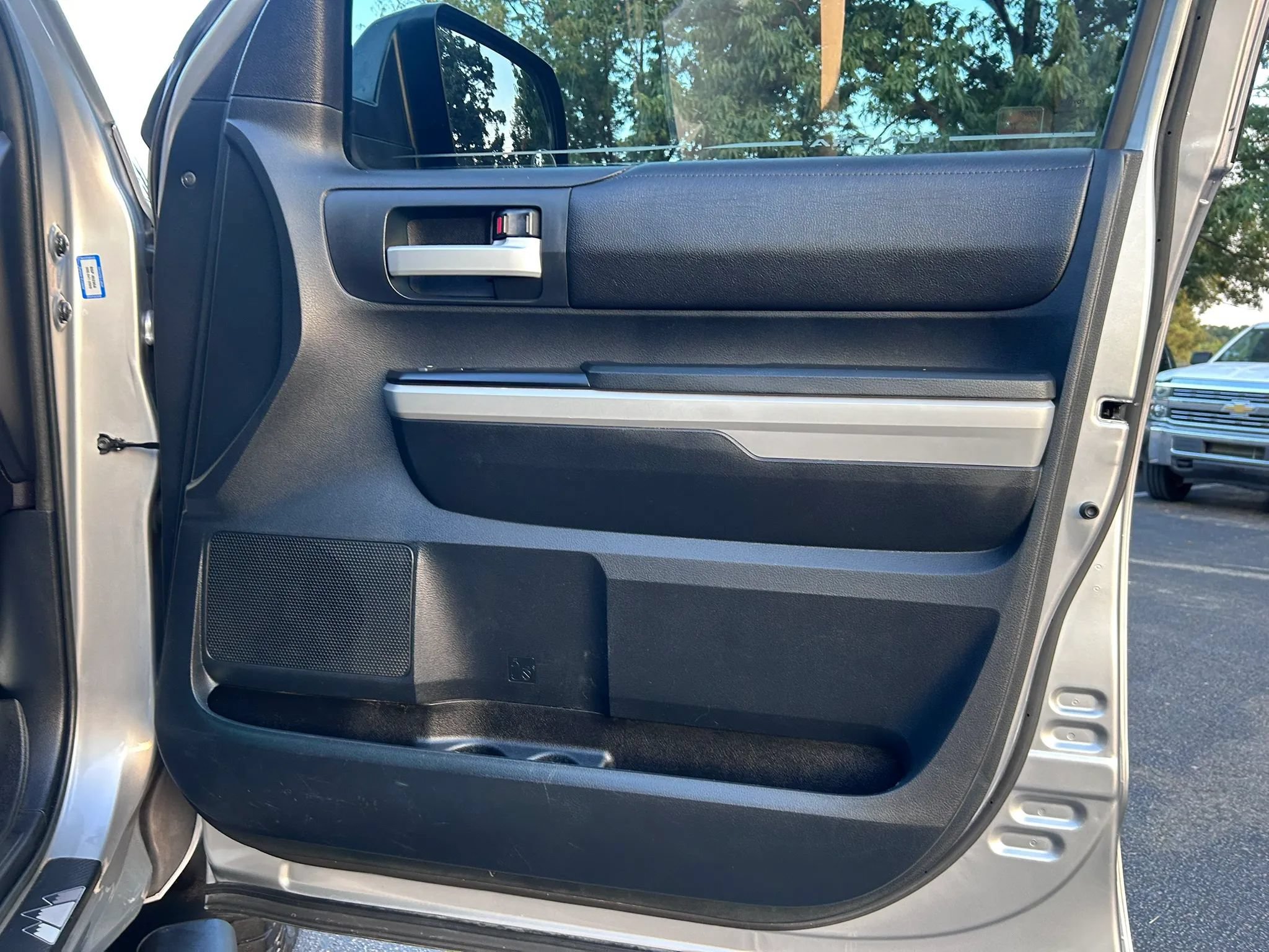 Used 2018 Toyota Tundra SR5 w/ SR5 Upgrade Package RWD image 64