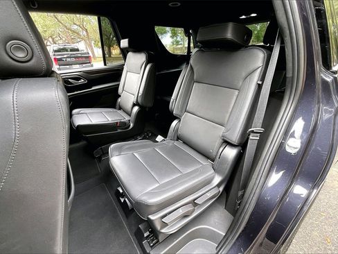 Used 2022 Chevrolet Tahoe Z71 w/ Luxury Package image 19