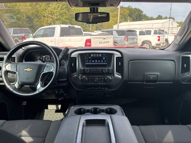 Used 2018 Chevrolet Silverado 1500 LT w/ All Star Edition AWD/4WD image 26