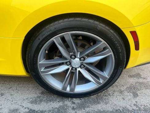 Used 2018 Chevrolet Camaro LT w/ RS Package RWD image 10
