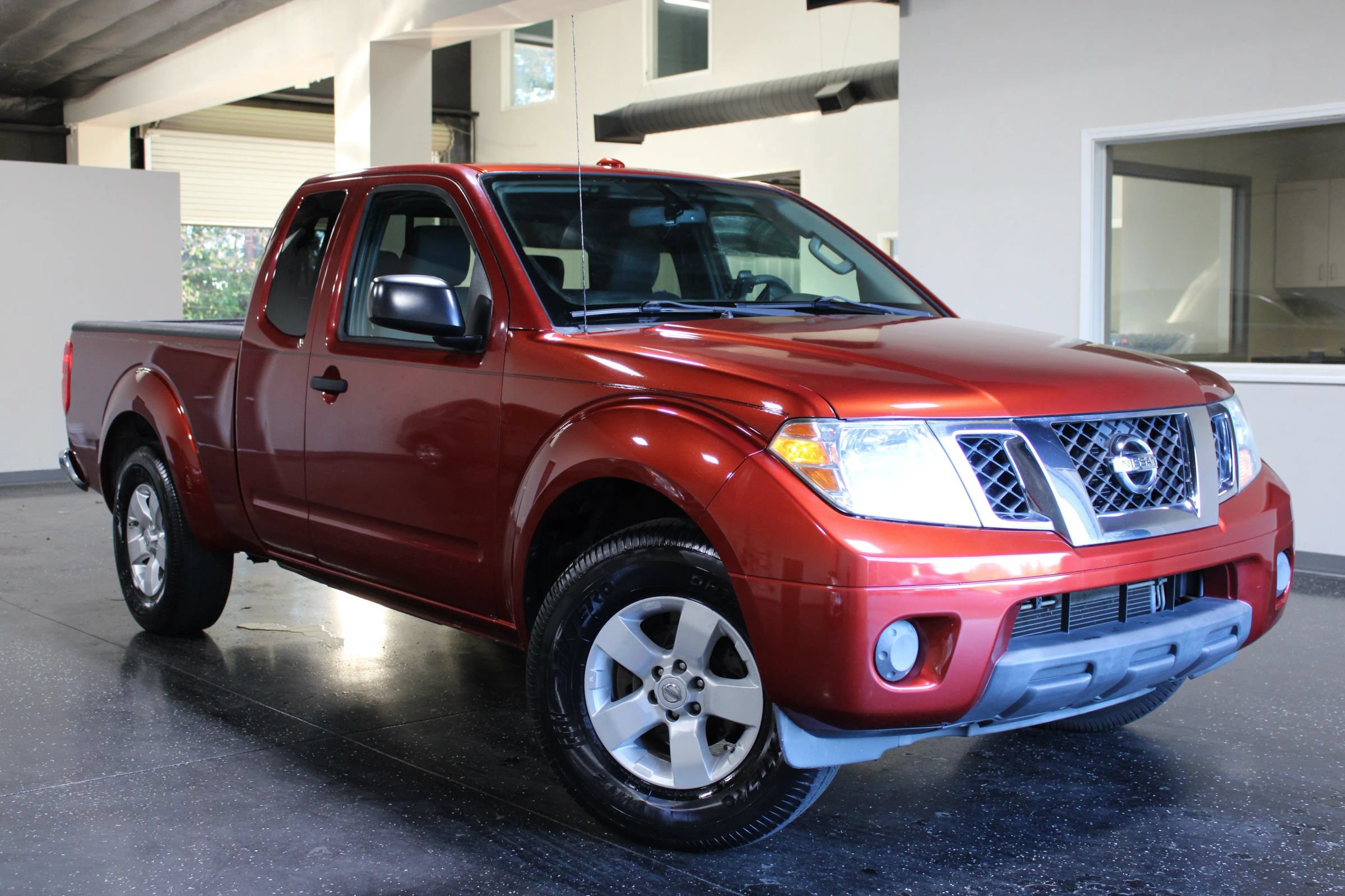 Used 2012 Nissan Frontier SV w/ SV Premium Utility Pkg RWD image 34