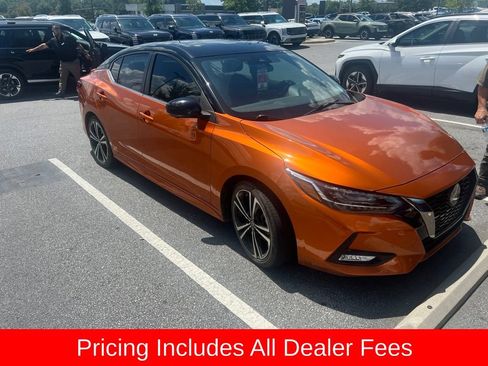 Used 2023 Nissan Sentra SR w/ SR Premium Package FWD image 2