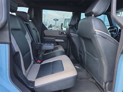 Used 2023 Ford Bronco Wildtrak image 14