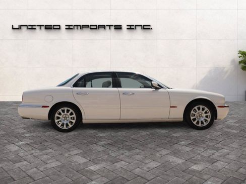 Used 2004 Jaguar XJ8 RWD image 6