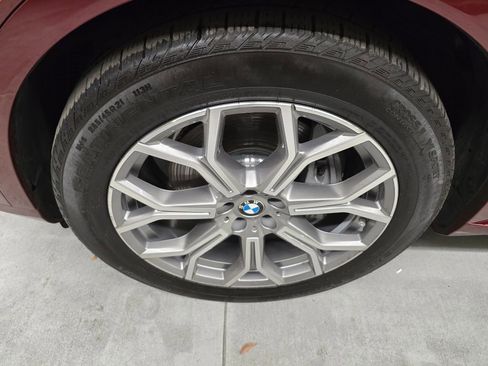 Used 2025 BMW X7 xDrive40i image 10