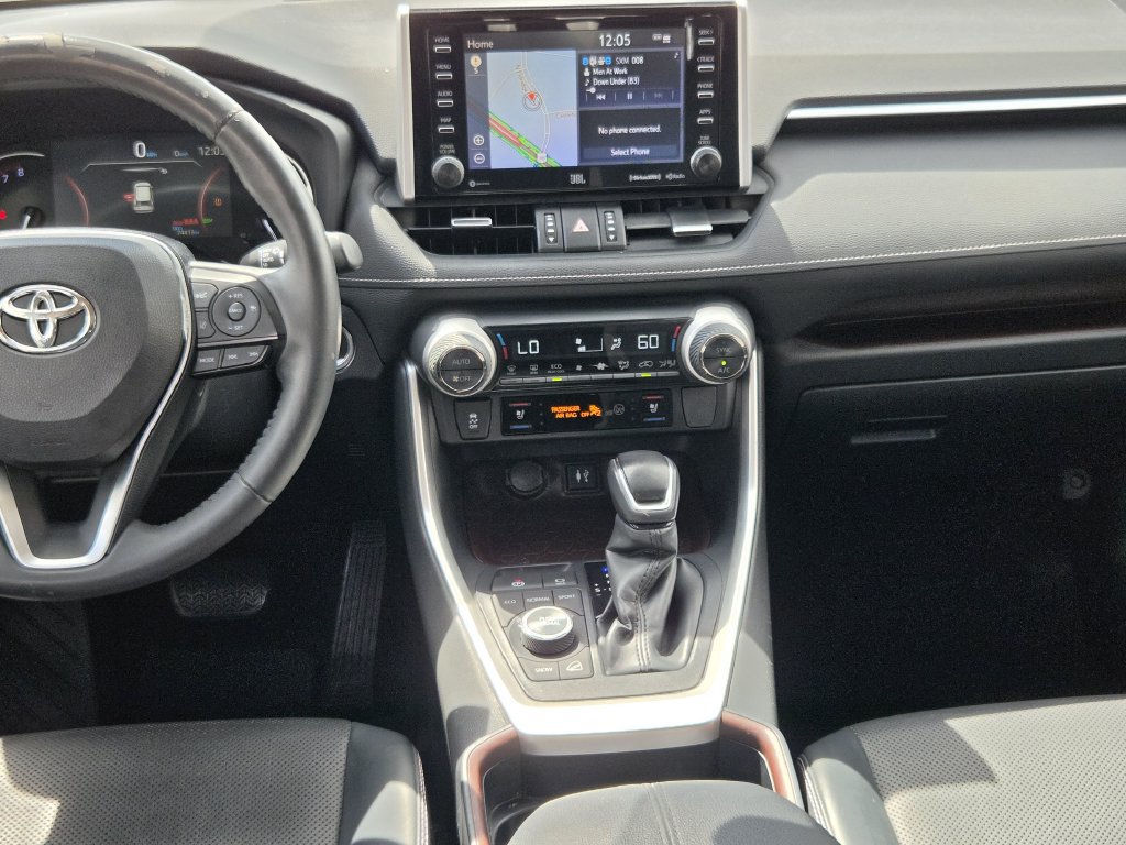 Used 2019 Toyota RAV4 Limited w/ Cold Weather Package AWD/4WD image 17