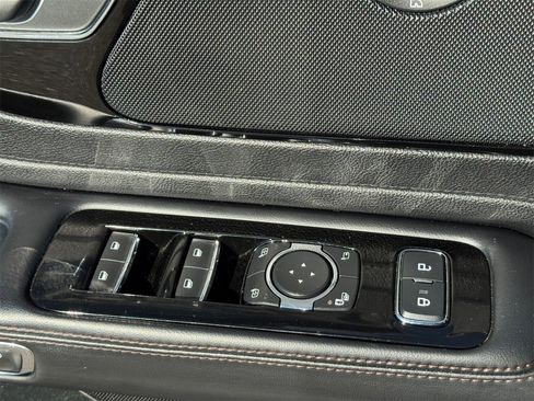 Used 2021 Lincoln Aviator Reserve w/ Elements Package Plus image 20