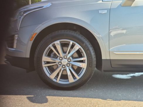 Certified 2024 Cadillac XT5 Premium Luxury w/ LPO, Floor Liner Package AWD/4WD image 33