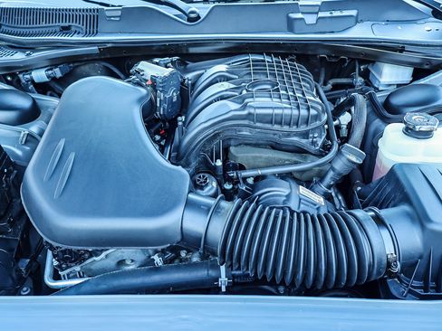 Used 2023 Dodge Challenger SXT image 22