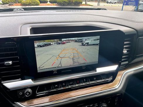 Used 2023 Chevrolet Silverado 1500 RST AWD/4WD image 18