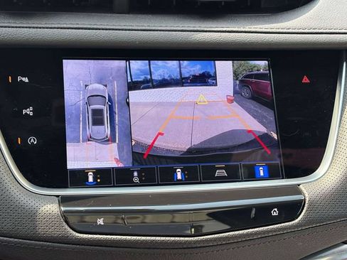 Used 2023 Cadillac XT5 Sportv w/ Technology Package AWD/4WD image 18